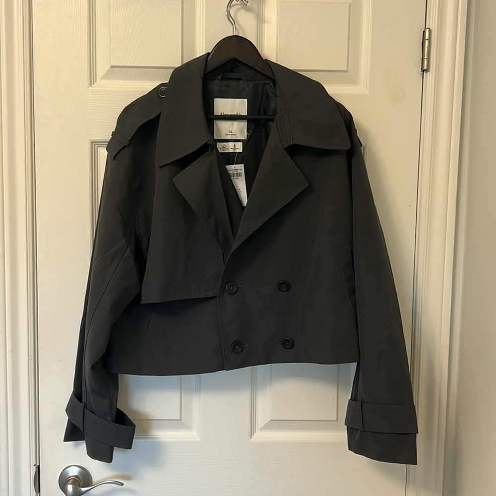 Abercrombie XL Cropped Trench Coat